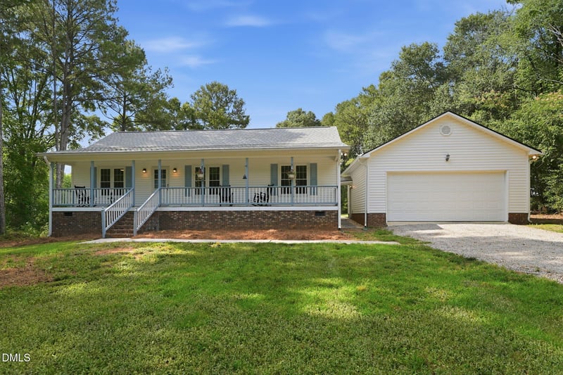 6 Sommerset Dr, Clayton, NC 27520