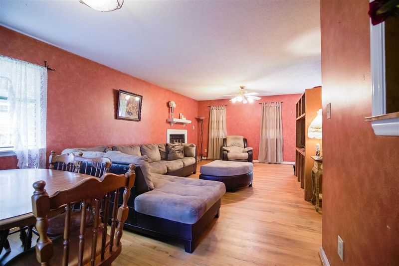 6 Sweetbay Ct, Durham, NC 27704