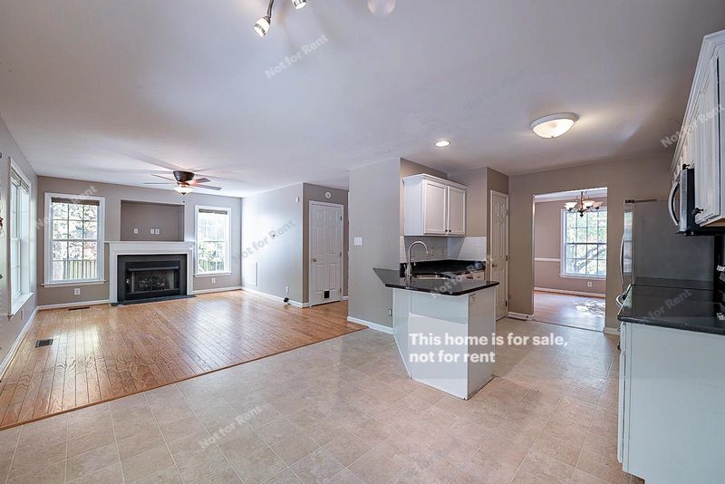 6 Tacoma Ct, Durham, NC 27712