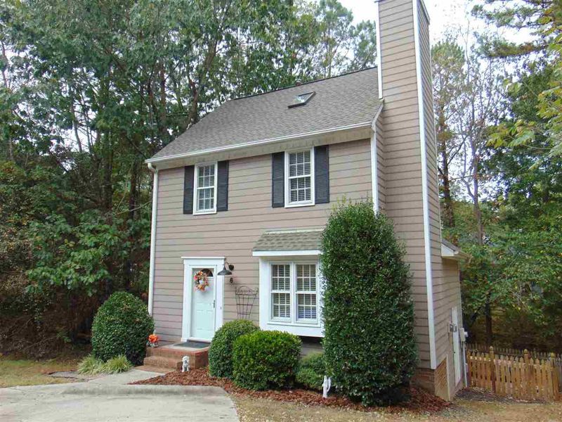 6 Trawick Ct, Durham, NC 27713