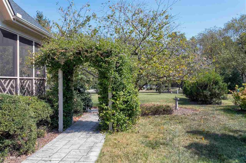 6 Twinleaf Pl, Durham, NC 27705