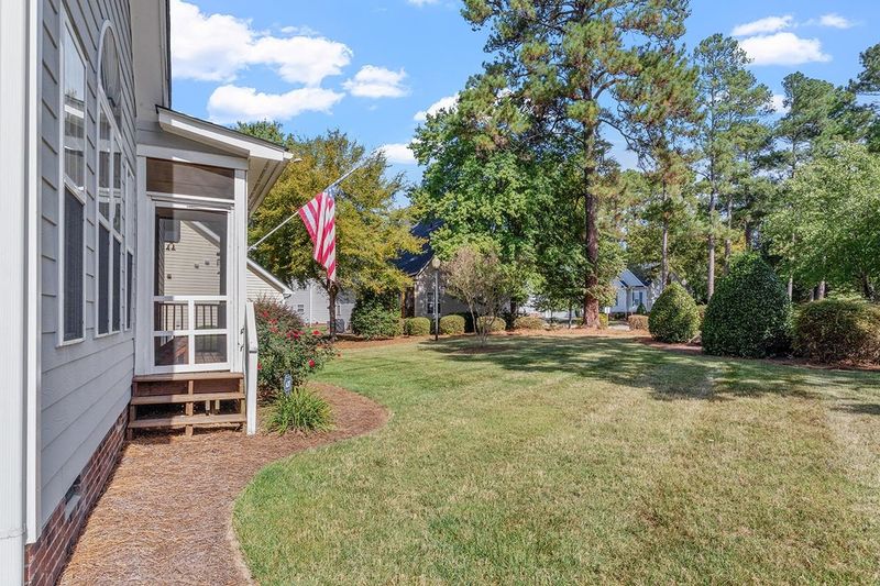 6 Whittier Way, Durham, NC 27712