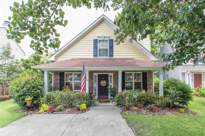 6 Woodward Ln, Durham, NC 27713