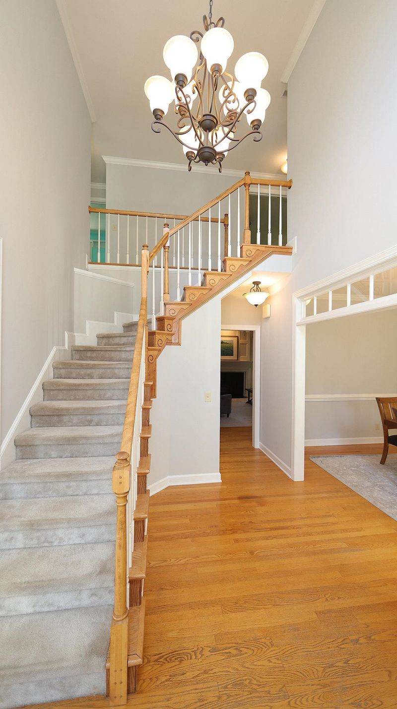 6 Worcester Pl, Durham, NC 27707