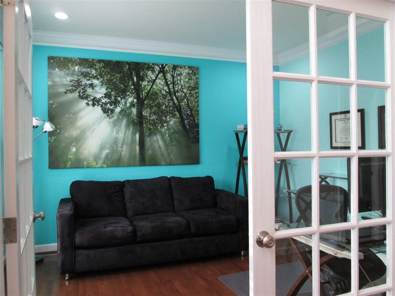 6 Zumwalt Ct, Durham, NC 27703