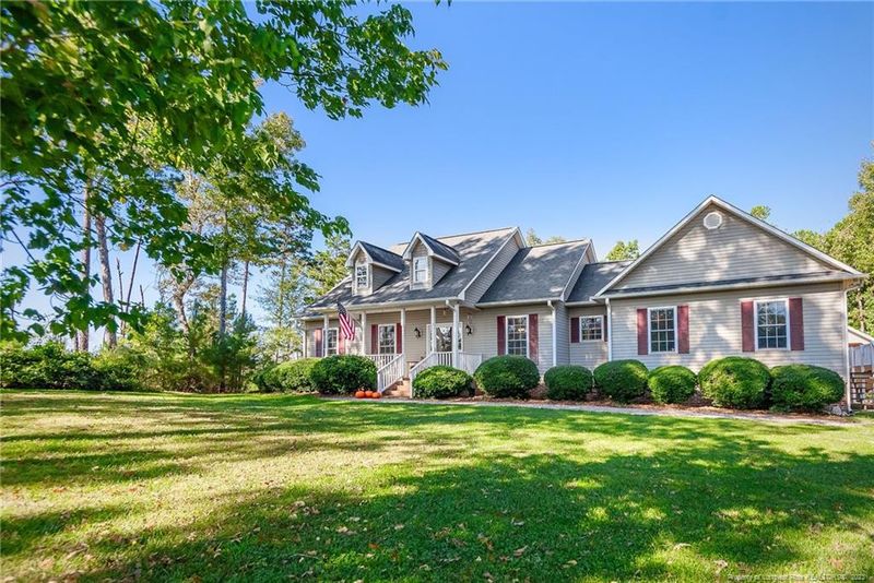 60 Appletree Rd, Sanford, NC 27330