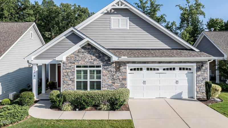 60 Bramble Ln, Clayton, NC 27527