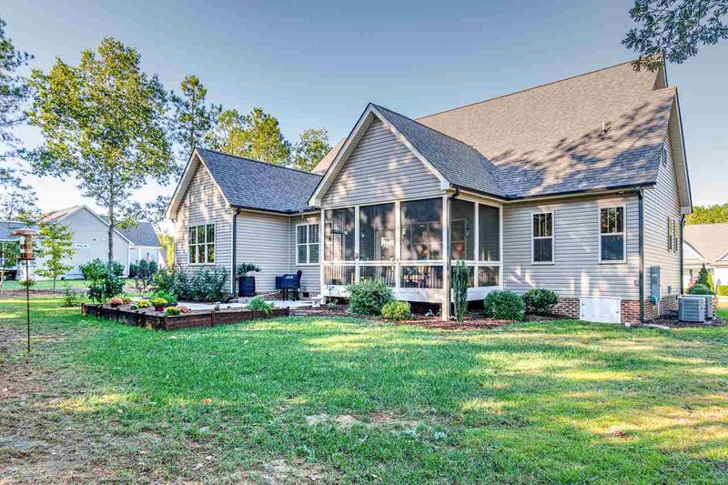 60 Carriden Dr, Youngsville, NC 27596