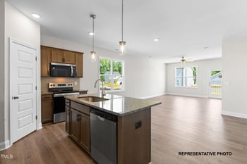 60 Coulter Ct, Selma, NC 27576