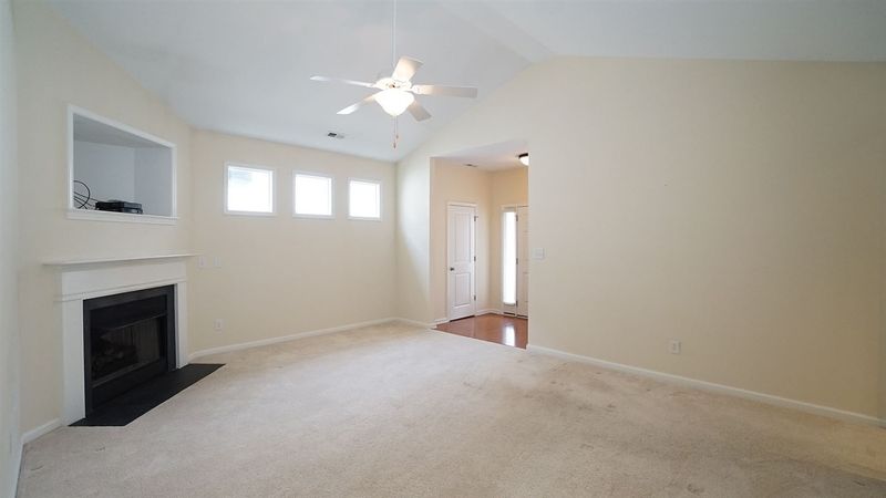 60 Denby Cir, Clayton, NC 27527