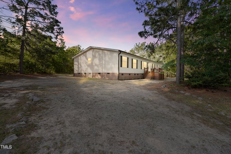 60 Gamache Ln, Lillington, NC 27546