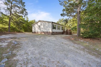 60 Gamache Ln, Lillington, NC 27546