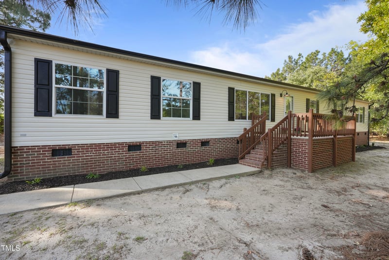 60 Gamache Ln, Lillington, NC 27546