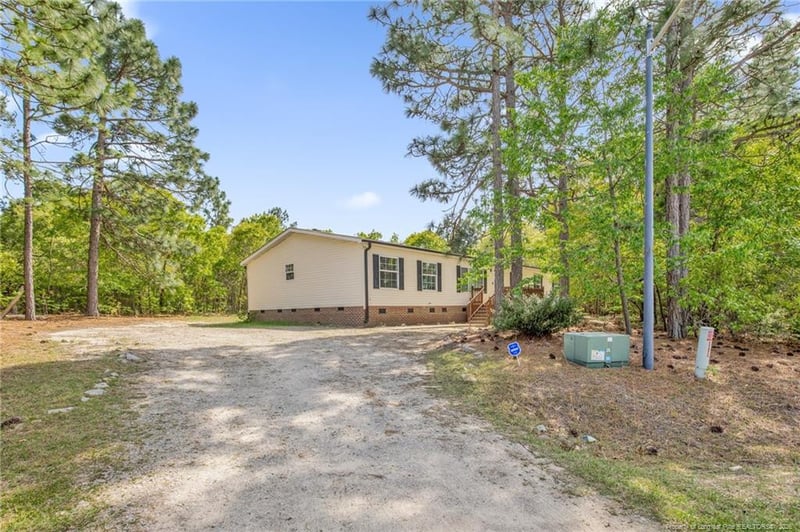 60 Gamache Ln, Lillington, NC 27546