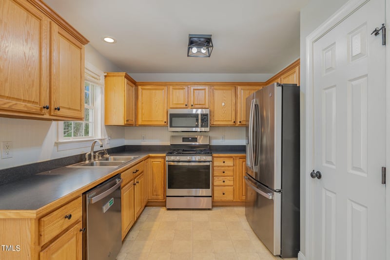 60 Harley Ct, Louisburg, NC 27549