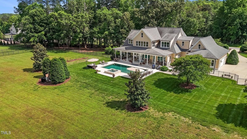 60 Hartwood Ln, Youngsville, NC 27596
