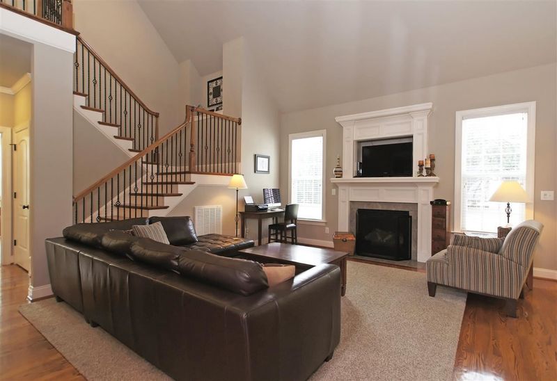60 Hill Row Ln, Clayton, NC 27527
