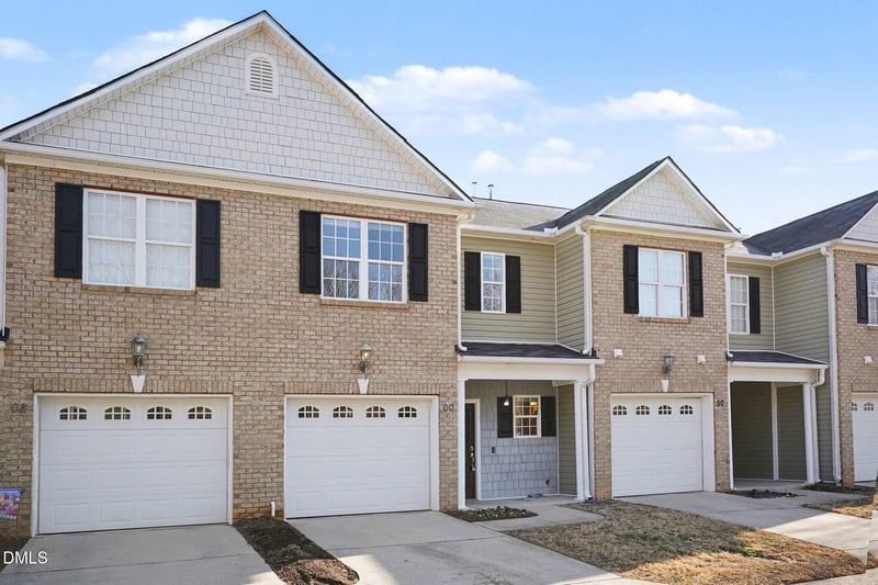 60 Hill Shore Ln, Clayton, NC 27527