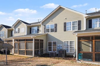 60 Hill Shore Ln, Clayton, NC 27527