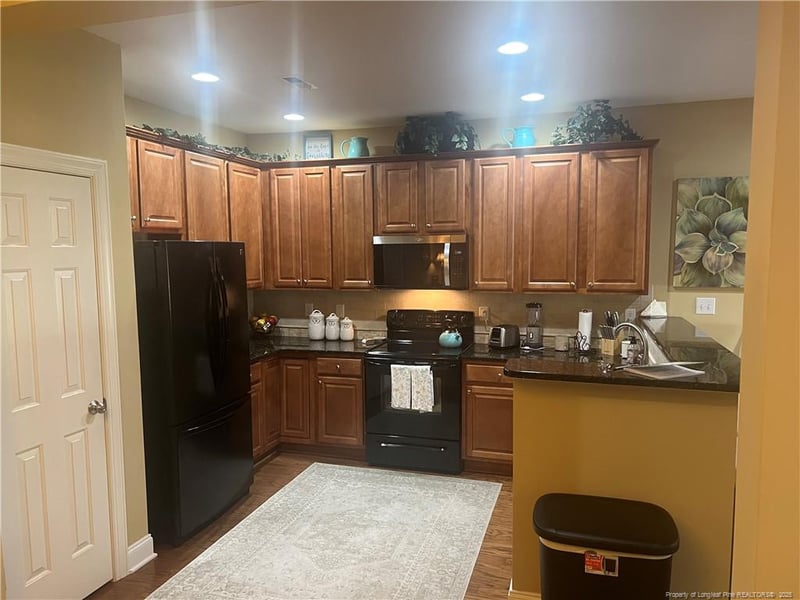 60 Hill Shore Ln, Clayton, NC 27527