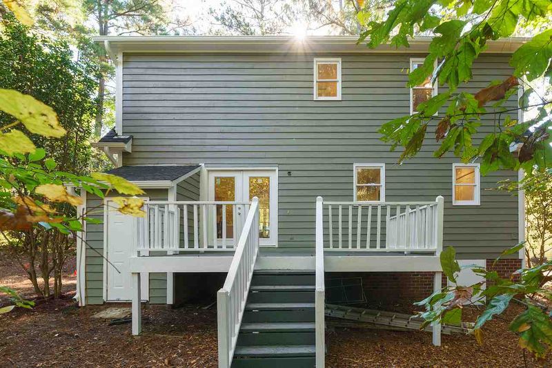 60 Newton Dr, Durham, NC 27707