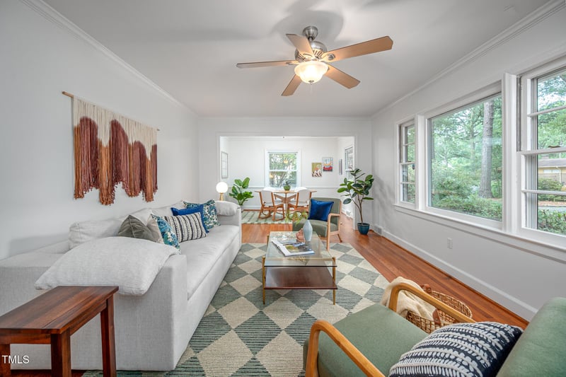 60 Oakwood Dr, Chapel Hill, NC 27517