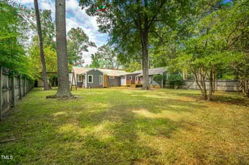 60 Oakwood Dr, Chapel Hill, NC 27517