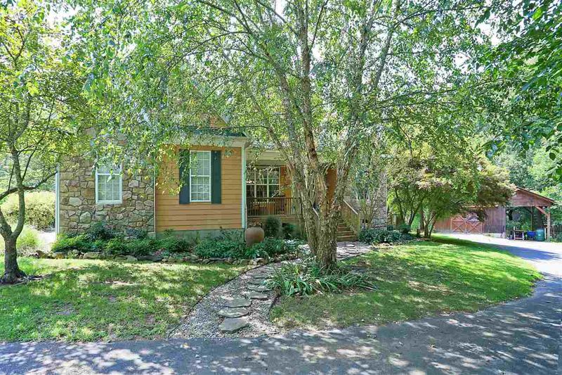 60 Olde Oaks Ln, Pittsboro, NC 27312