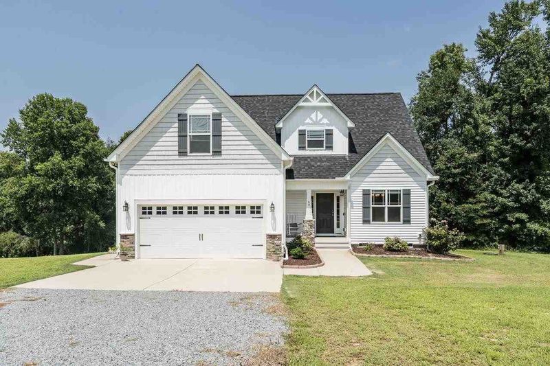 60 Pleasant View Ln, Benson, NC 27504