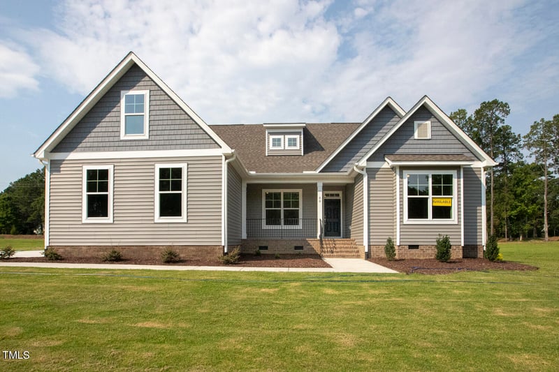60 Rising Star Dr, Clayton, NC 27520