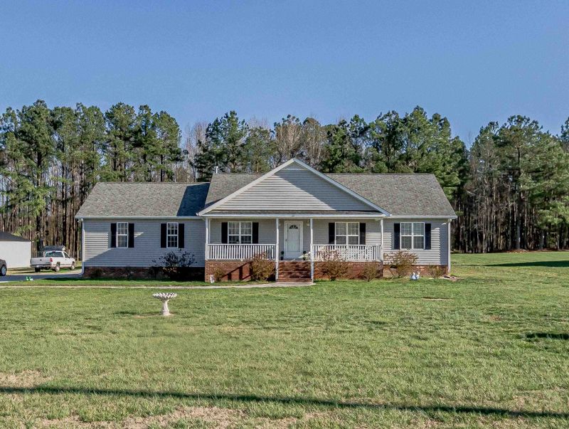 60 Robbins Rd, Youngsville, NC 27596
