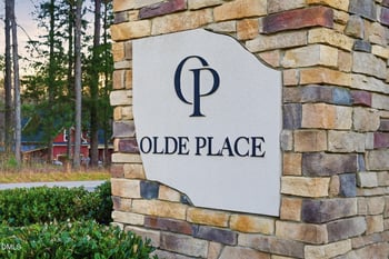 60 Robertson Stable Ln, Zebulon, NC 27597