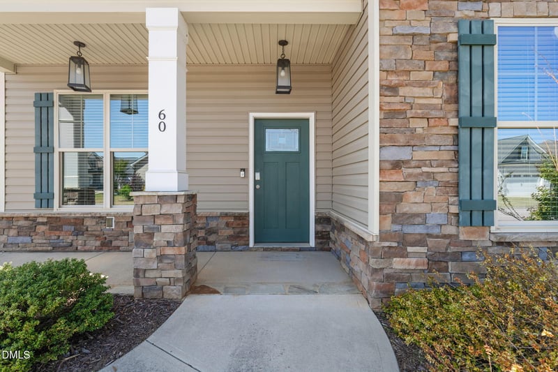 60 Scarlet Bell Dr, Youngsville, NC 27596