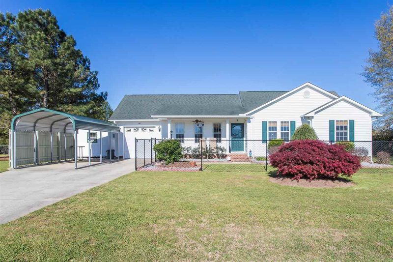 60 Senter Farm Ct, Fuquay Varina, NC 27526
