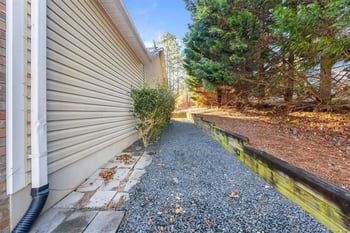 60 Spring Lake Dr, Pinehurst, NC 28374