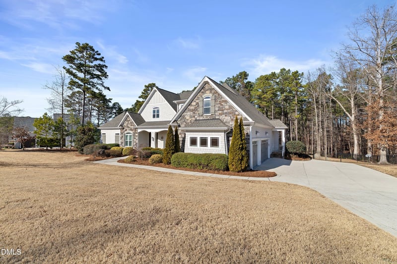 60 Stella Ct, Clayton, NC 27527