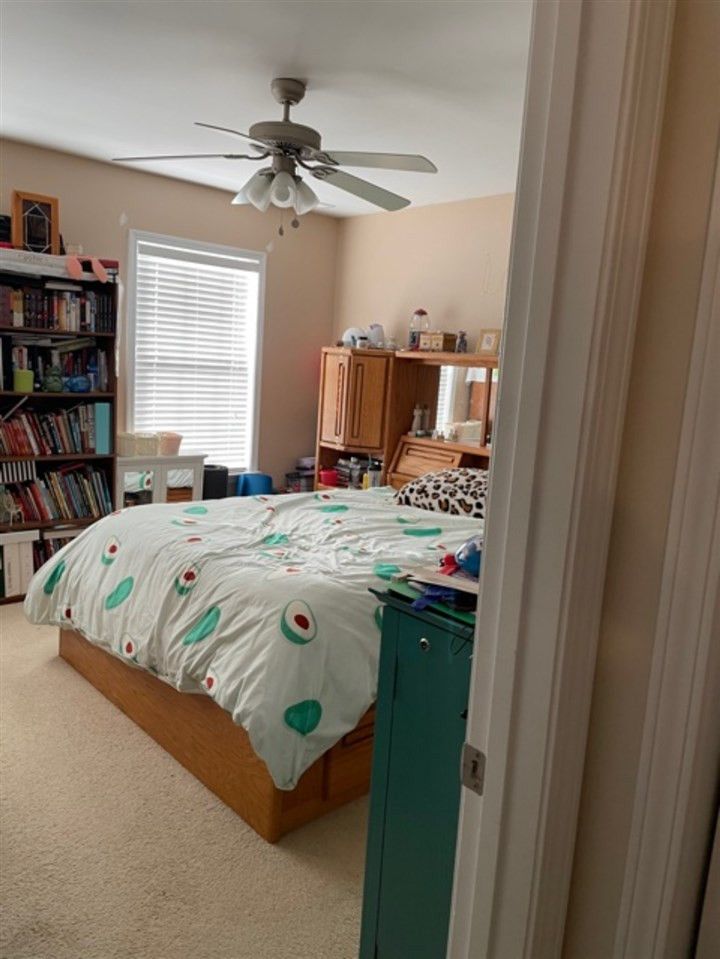 60 Stillmeadow Dr, Louisburg, NC 27549