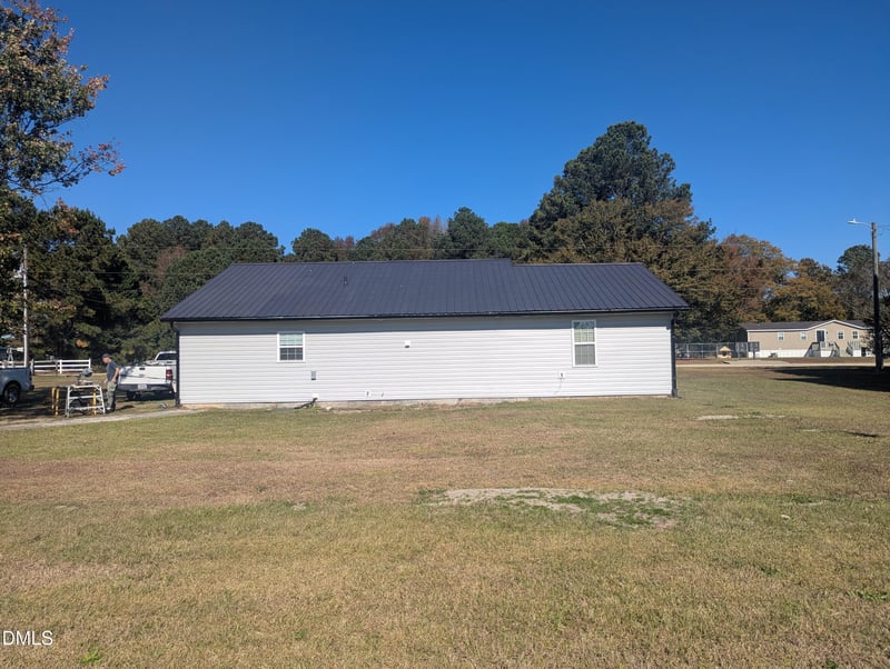 60 Stone Place Rd, Dunn, NC 28334