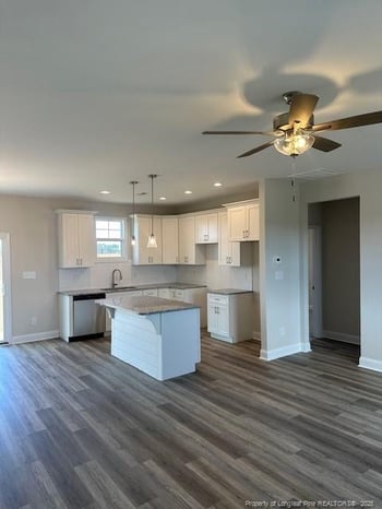 60 Turlington Ldg, Dunn, NC 28334