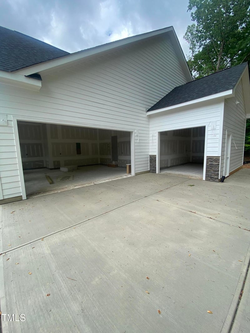 60 Valebrook Ct, Youngsville, NC 27596