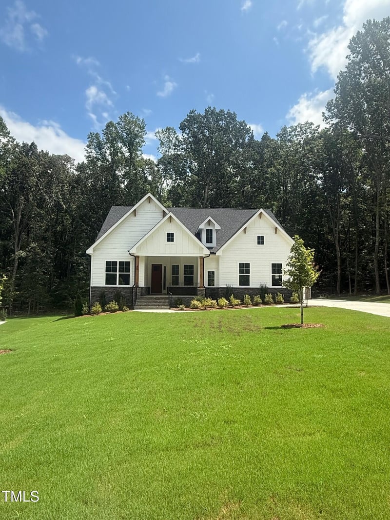 60 Valebrook Ct, Youngsville, NC 27596