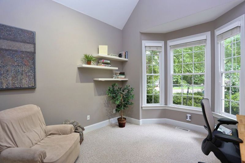 600 Aberdeen Dr, Chapel Hill, NC 27516