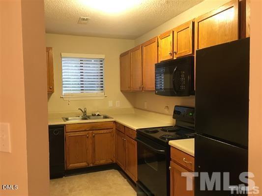 600 Audubon Lake Dr #02c21, Durham, NC 27713