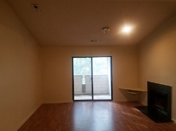 600 Audubon Lake Dr #2C33, Durham, NC 27713