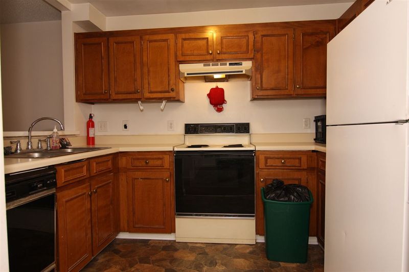 600 Audubon Lake Dr #4c11, Durham, NC 27713