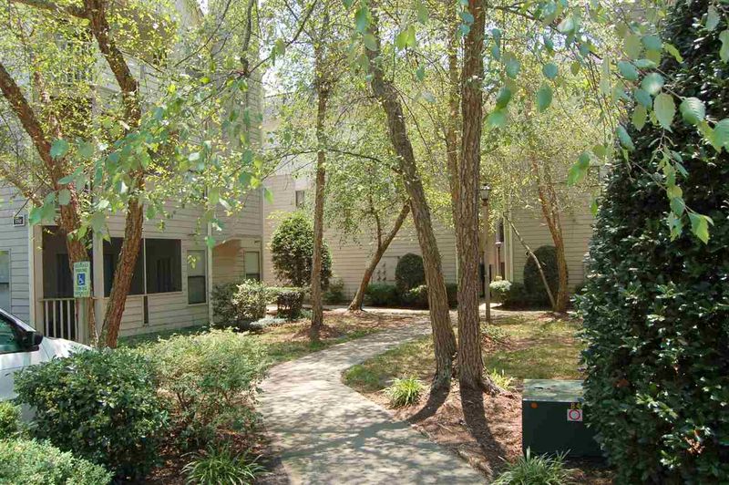 600 Audubon Lake Dr #5A-23, Durham, NC 27713