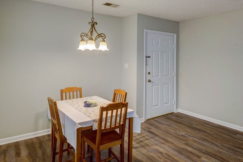 600 Audubon Lake Dr #5A34, Durham, NC 27713