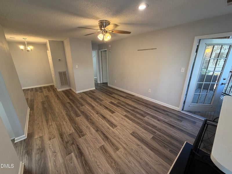 600 Audubon Lake Dr #6b22, Durham, NC 27713