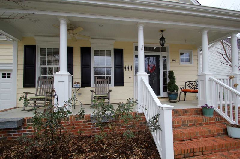 600 Cameron Glen Dr, Apex, NC 27502