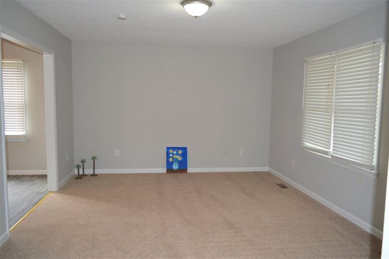 600 Chinaberry Ln, Angier, NC 27501